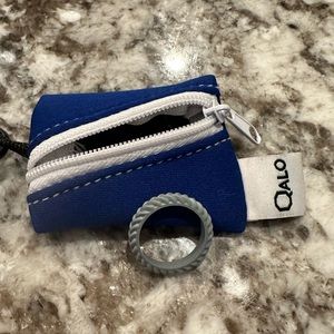 Qalo silicone ring - Women’s size 7